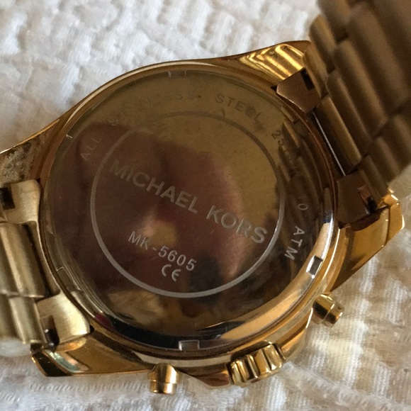 Michael Kors Watch - Picture 3 of 4